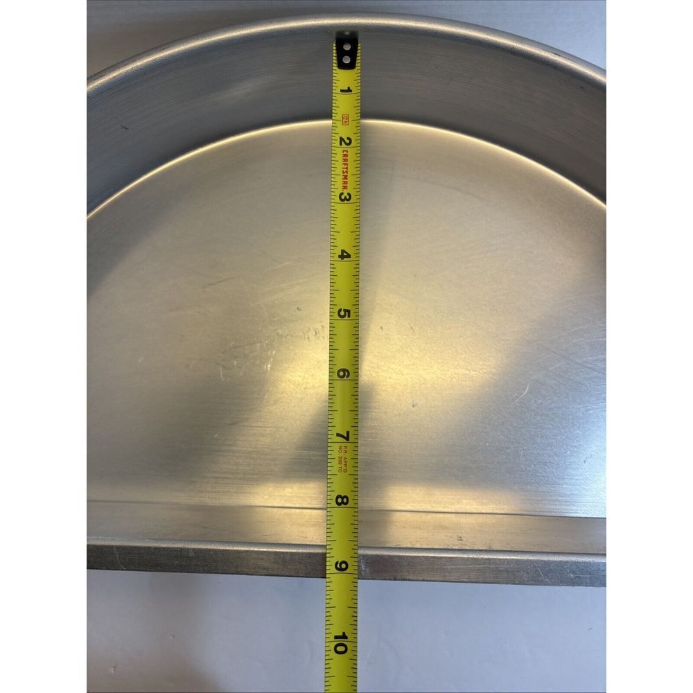 wilton cake pan shaped - Picture 4 of 14